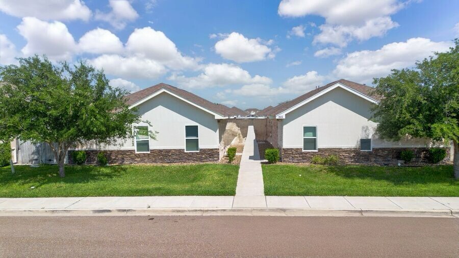 505 Teague Ave, Unit 2 in Edinburg, TX - Building Photo