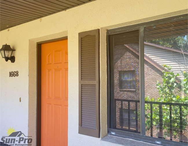 1668 Spring Garden Ct in Holly Hill, FL - Building Photo - Building Photo