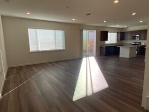 2241 Milky Way Cir in Roseville, CA - Building Photo - Building Photo