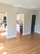 291 E Allen St, Unit A in Winooski, VT - Building Photo - Building Photo