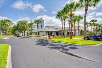 3010 W Bay Cir in Kissimmee, FL - Building Photo - Building Photo