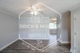 1121 Magnet Pl SE in Knoxville, TN - Building Photo - Building Photo