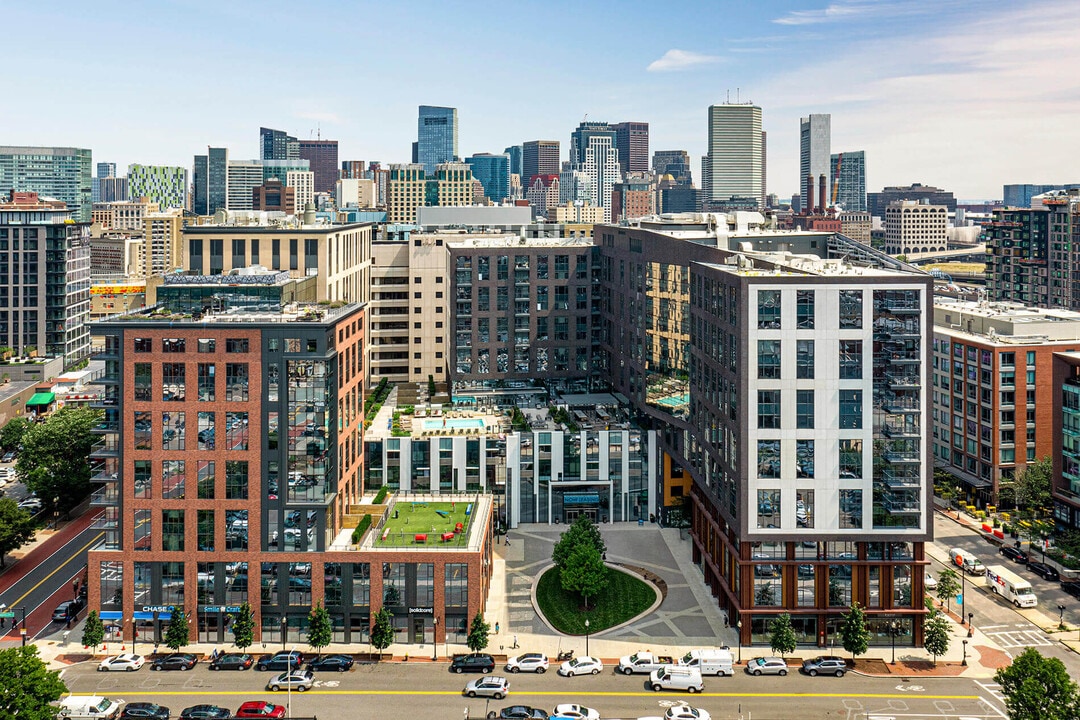345 Harrison in Boston, MA - Foto de edificio