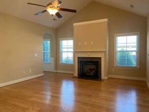 401 Fortress Ct in Winston-Salem, NC - Building Photo - Building Photo