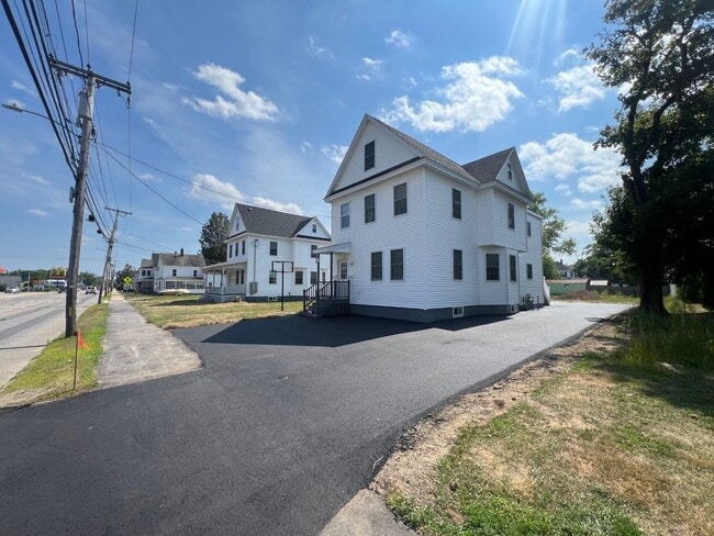 985 Main St, Unit 985 Main