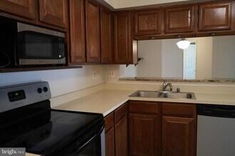 18704 Caledonia Ct in Germantown, MD - Building Photo - Building Photo