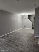 1038 Lamberton St in Trenton, NJ - Building Photo