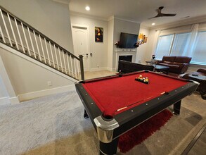 Room in House on Grace Ln in Charlotte, NC - Building Photo - Building Photo