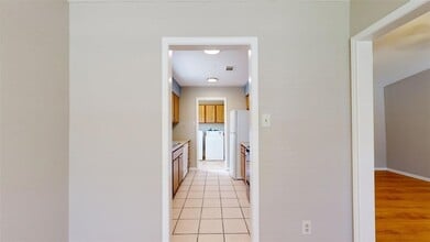 304 Amherst Ct in College Station, TX - Building Photo - Building Photo