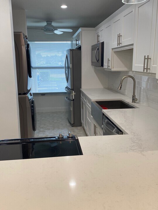 2601 Red Hibiscus Blvd in Delray Beach, FL - Building Photo