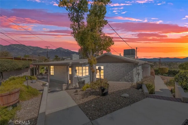 7710 Valle Vista Dr in Rancho Cucamonga, CA - Building Photo - Building Photo