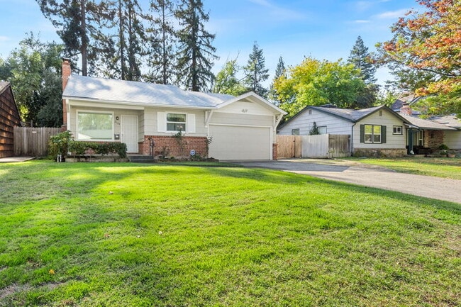 2124 Maryal Dr in Sacramento, CA - Building Photo - Building Photo