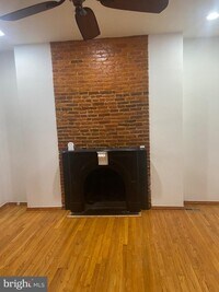 1833 W Lexington St photo'