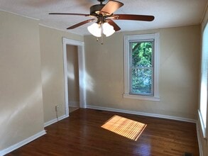 308 Rose St, Unit A in Hendersonville, NC - Building Photo - Building Photo