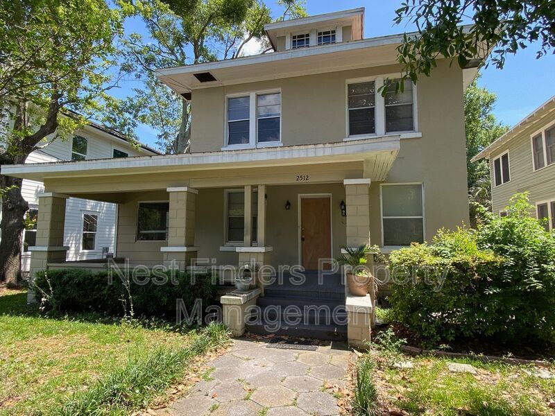 2512 College St in Jacksonville, FL - Foto de edificio