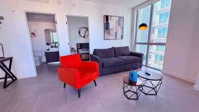 227 NE 2nd St in Miami, FL - Building Photo - Building Photo