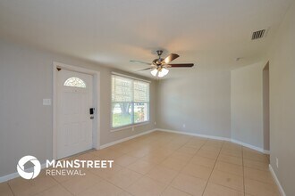 4427 E Drake Blvd in Bradenton, FL - Building Photo - Building Photo
