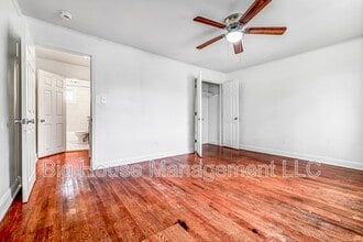 1302 Hillsway Ct in Parkville, MD - Foto de edificio - Building Photo