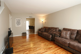 Scott Gardens Apartments in Waterbury, CT - Building Photo - Interior Photo