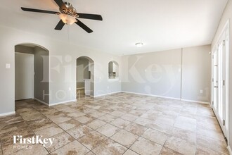 205 E Orchid Ln in Phoenix, AZ - Building Photo - Building Photo
