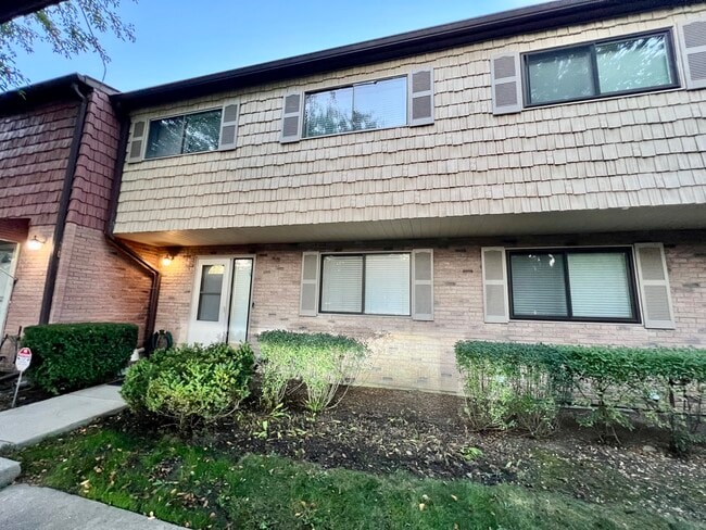 property at 429 Commanche Trail