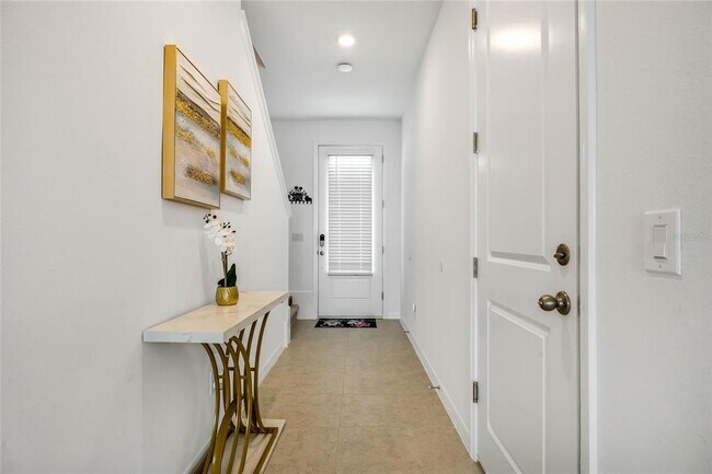 641 Longboat Dr in Davenport, FL - Foto de edificio - Building Photo