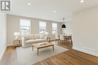 144 Ravenbury Dr in Hamilton, ON - Building Photo - Building Photo