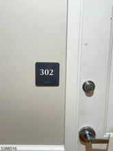53 W Palisade Ave in Englewood, NJ - Building Photo - Building Photo