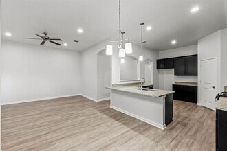 2316 Cedar Pl Dr in Conroe, TX - Foto de edificio - Building Photo