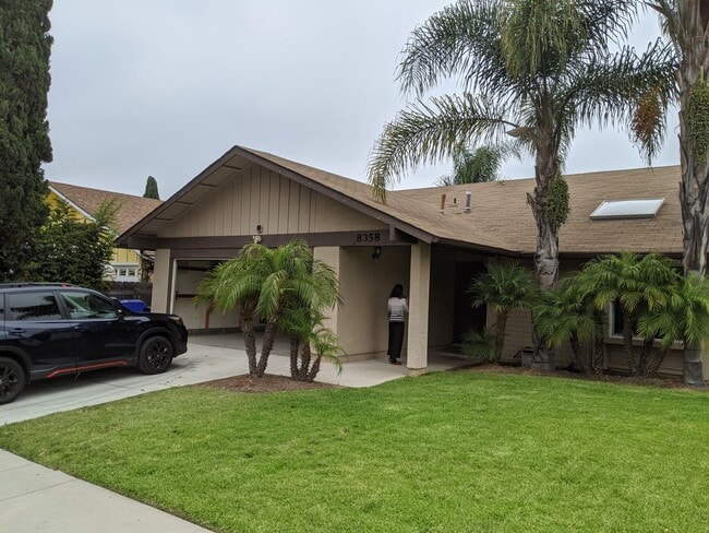 property at 8358 Glen Vista Ct
