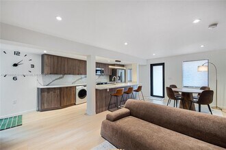 3683 SW 3rd Ave in Miami, FL - Building Photo - Building Photo