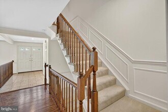 10708 Brewer House Rd in Rockville, MD - Building Photo - Building Photo