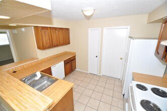 19006 Twigsworth Ln in Humble, TX - Building Photo - Building Photo