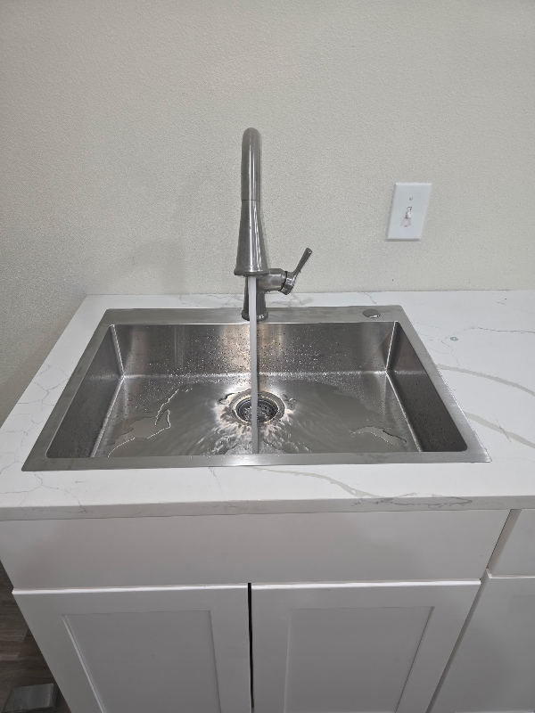 property at 4728 Crenshaw Ave