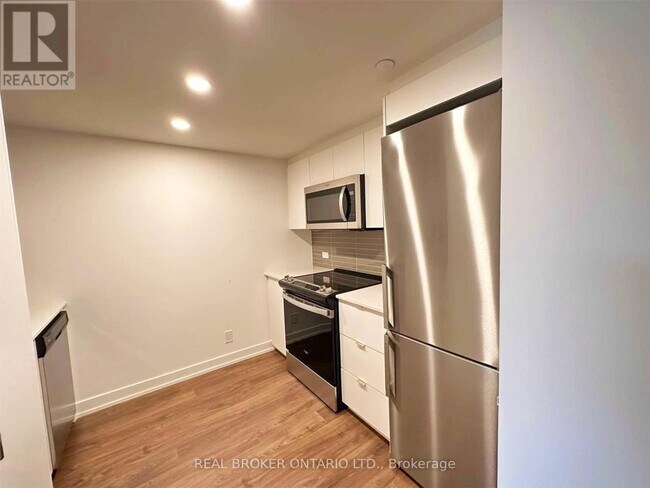 30-330 Tretti Wy