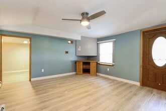 245 Grove St in Morrisville, PA - Building Photo - Building Photo