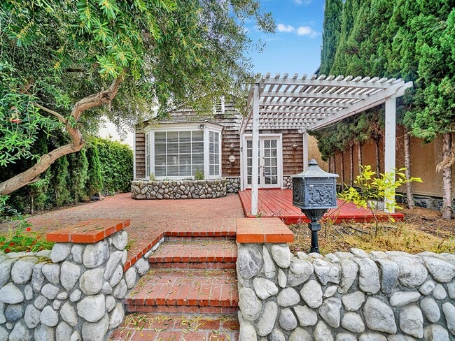 property at 503 E Bay Ave
