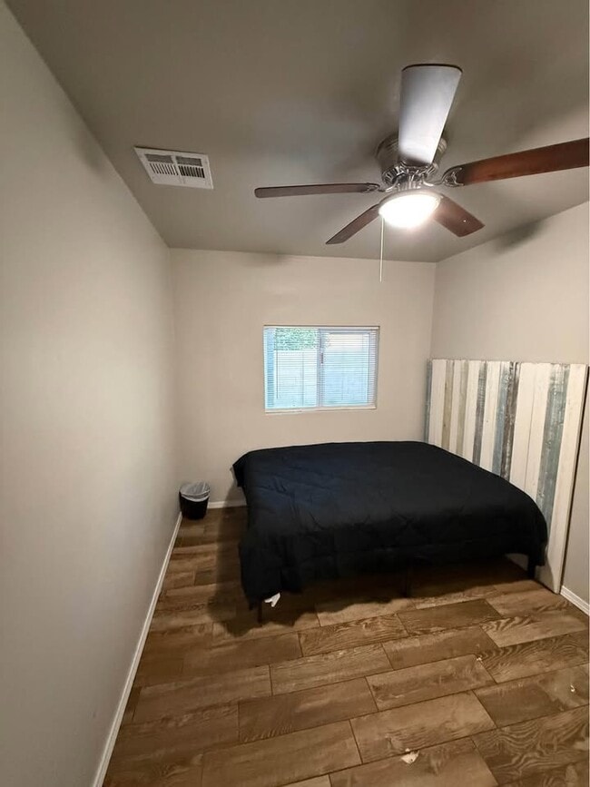 property at 3645 W Hadley St