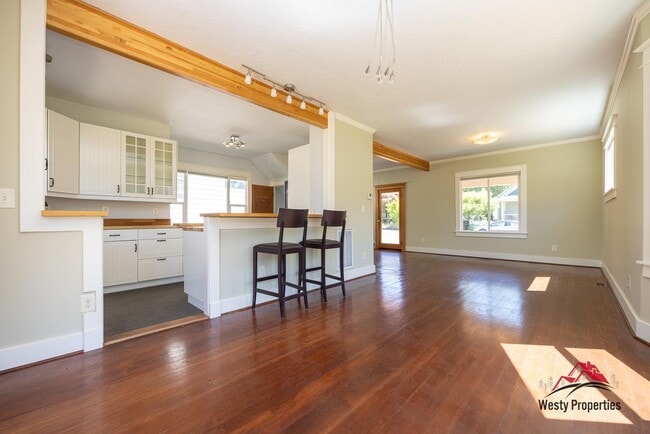 property at 4523 NE 6th Ave