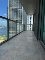 55 SE 6th St, Unit 2307 in Miami, FL - Building Photo - Building Photo