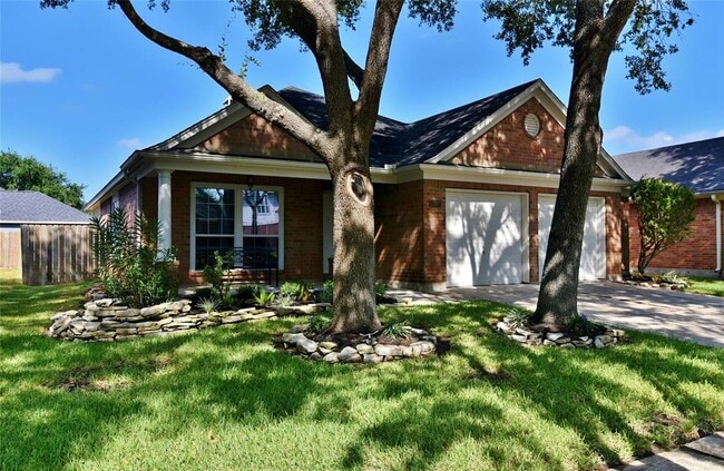 property at 3707 Pelican Lake Dr