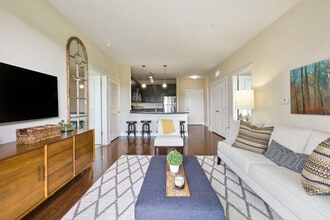 Parkside Place Apartments in Cary, NC - Foto de edificio - Building Photo