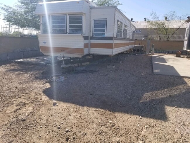 property at 522 W Rillito St