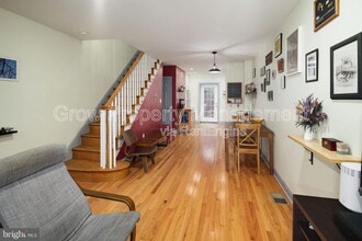 928 Dudley St in Philadelphia, PA - Building Photo - Building Photo
