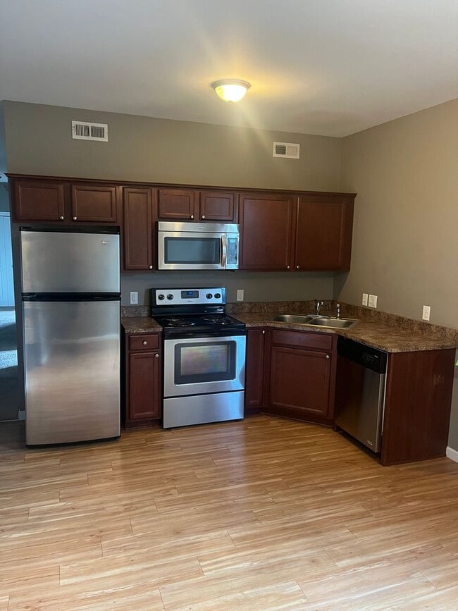 property at 2024 College St