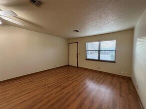 2023 Delaware Ln in Norman, OK - Building Photo - Building Photo
