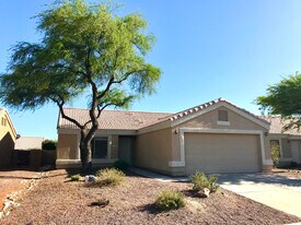 1323 W Desert Cloud Pl in Tucson, AZ - Building Photo