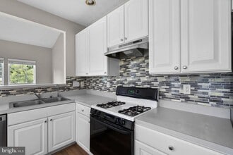 103 Leeds Creek Cir in Odenton, MD - Building Photo - Building Photo