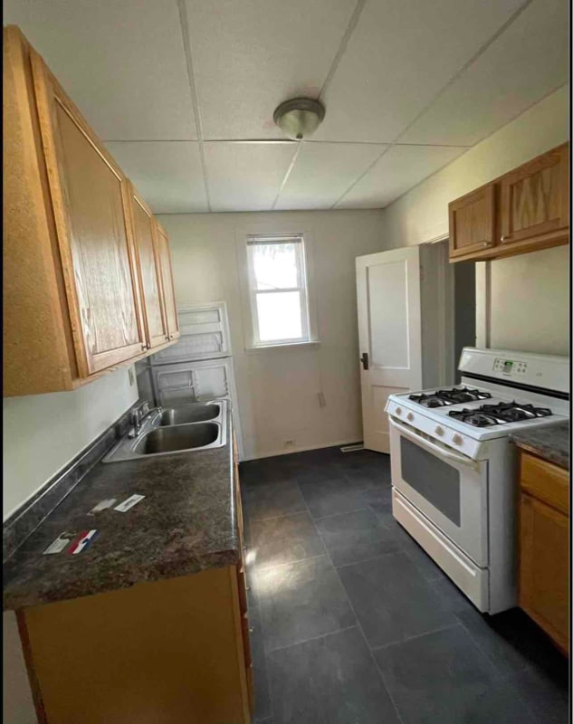 600 18th St in Bay City, MI - Foto de edificio - Building Photo