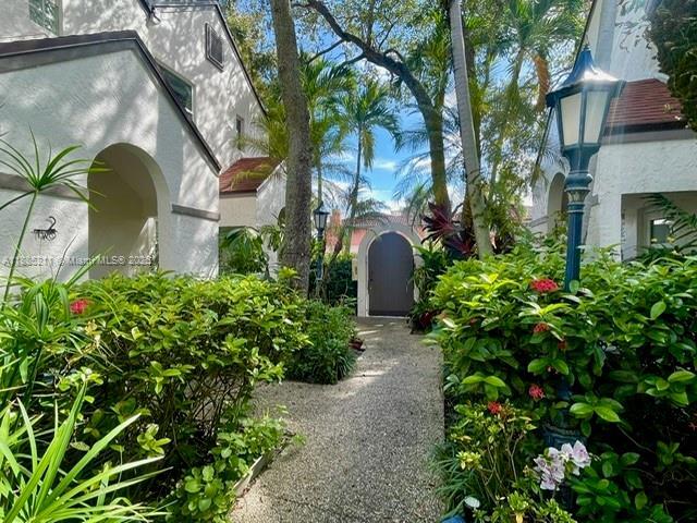 101 NE 8th Ave in Fort Lauderdale, FL - Building Photo - Building Photo